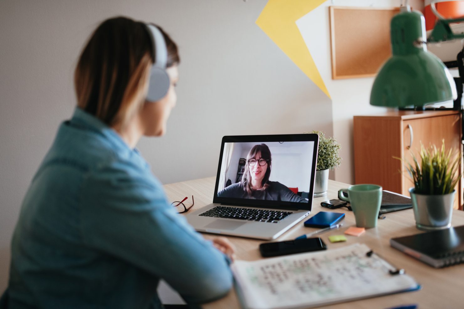 How to Conduct a Successful Online Interview (In the Era of the Pandemic)